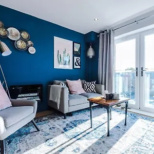 Stunning 2bedroom 2bathroom With Parking Space Sheffield